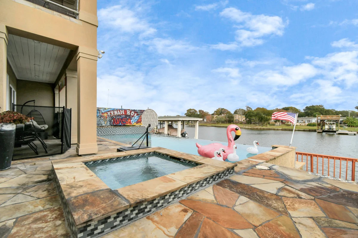 Empress Waterfront Villa #69