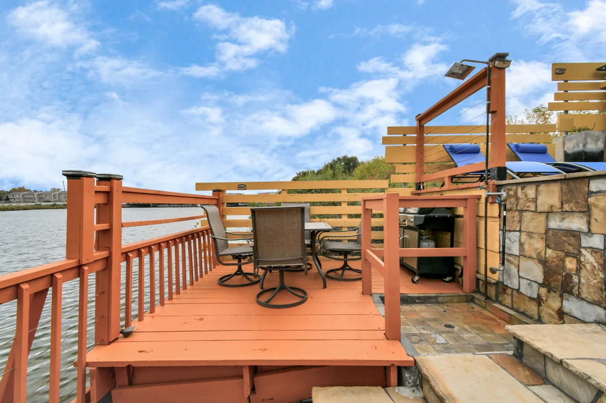 Empress Waterfront Villa #33