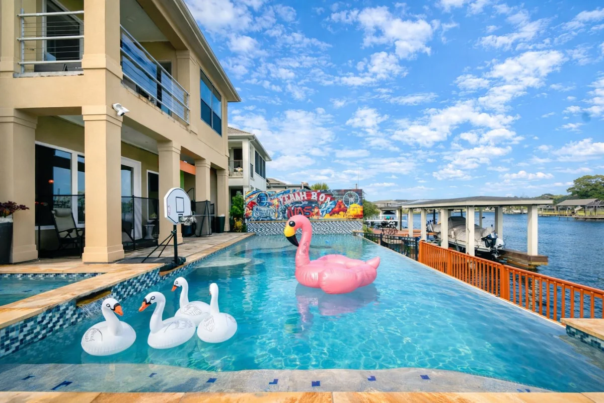 Empress Waterfront Villa #70