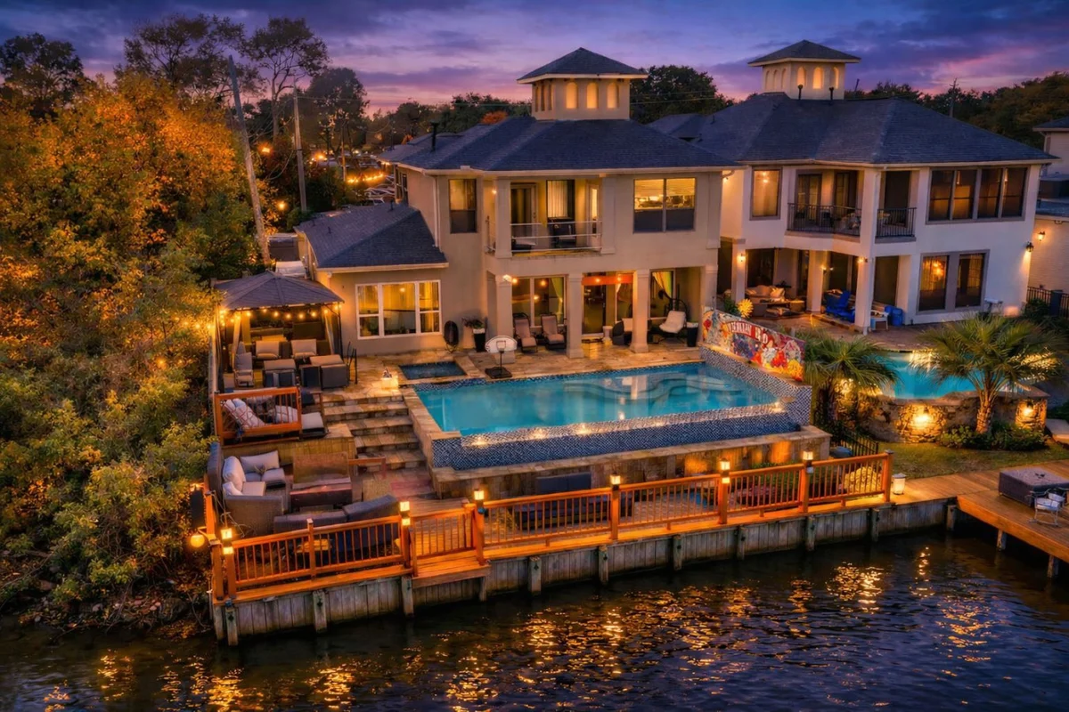 Empress Waterfront Villa #66