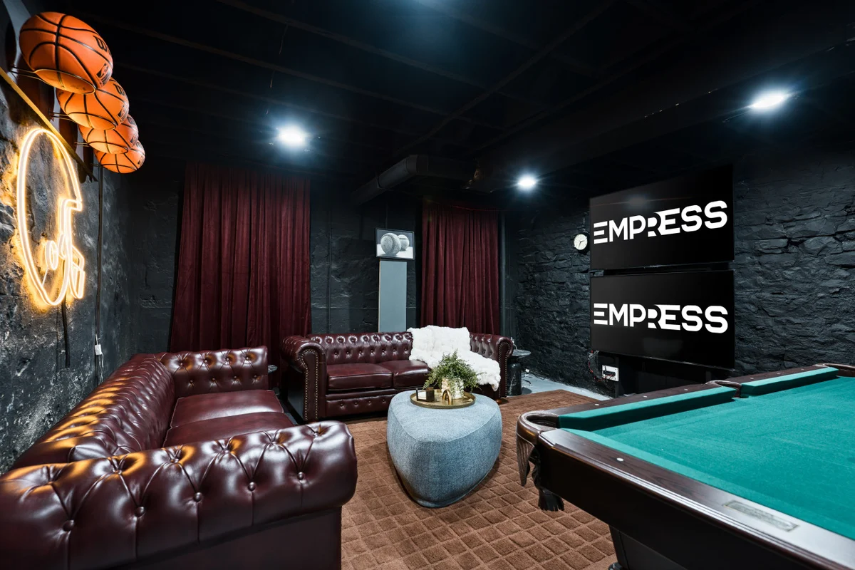 Lou Luxe- Speakeasy, EPIC Arcade, Hottub & FirePit #52