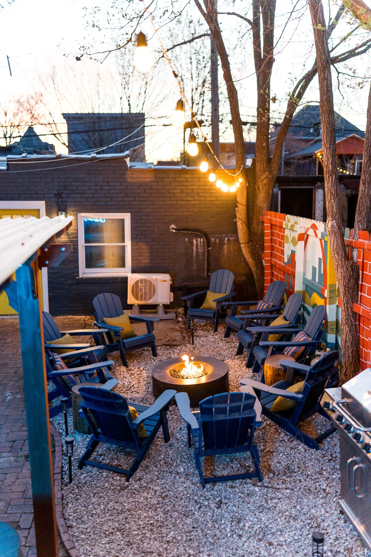 Lou Luxe- Speakeasy, EPIC Arcade, Hottub & FirePit #31