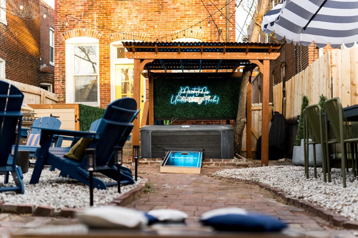 Lou Luxe- Speakeasy, EPIC Arcade, Hottub & FirePit #51