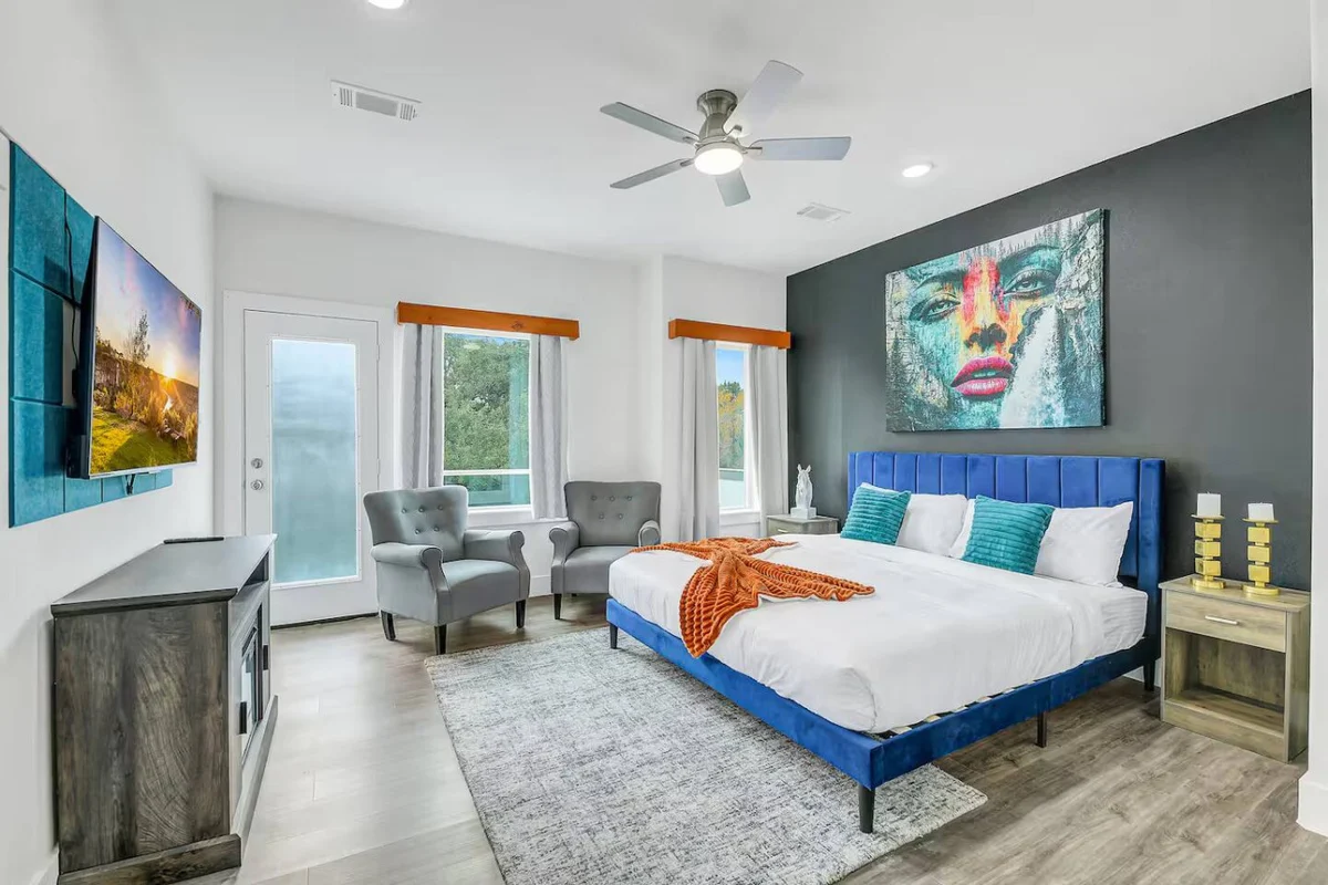 Luxury 3BR w/ Patio + Garage, Near NRG, Med Center #3