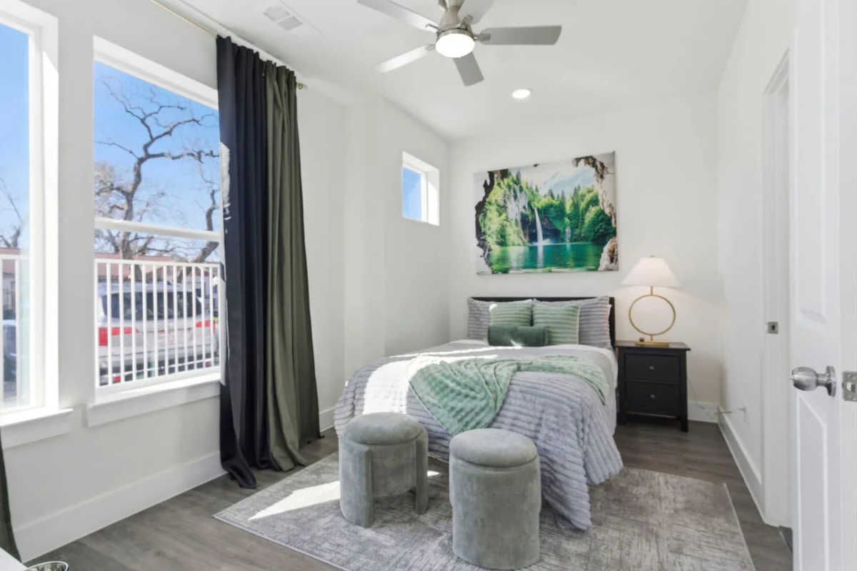 Luxury 3BR w/ Patio + Garage, Near NRG, Med Center #23