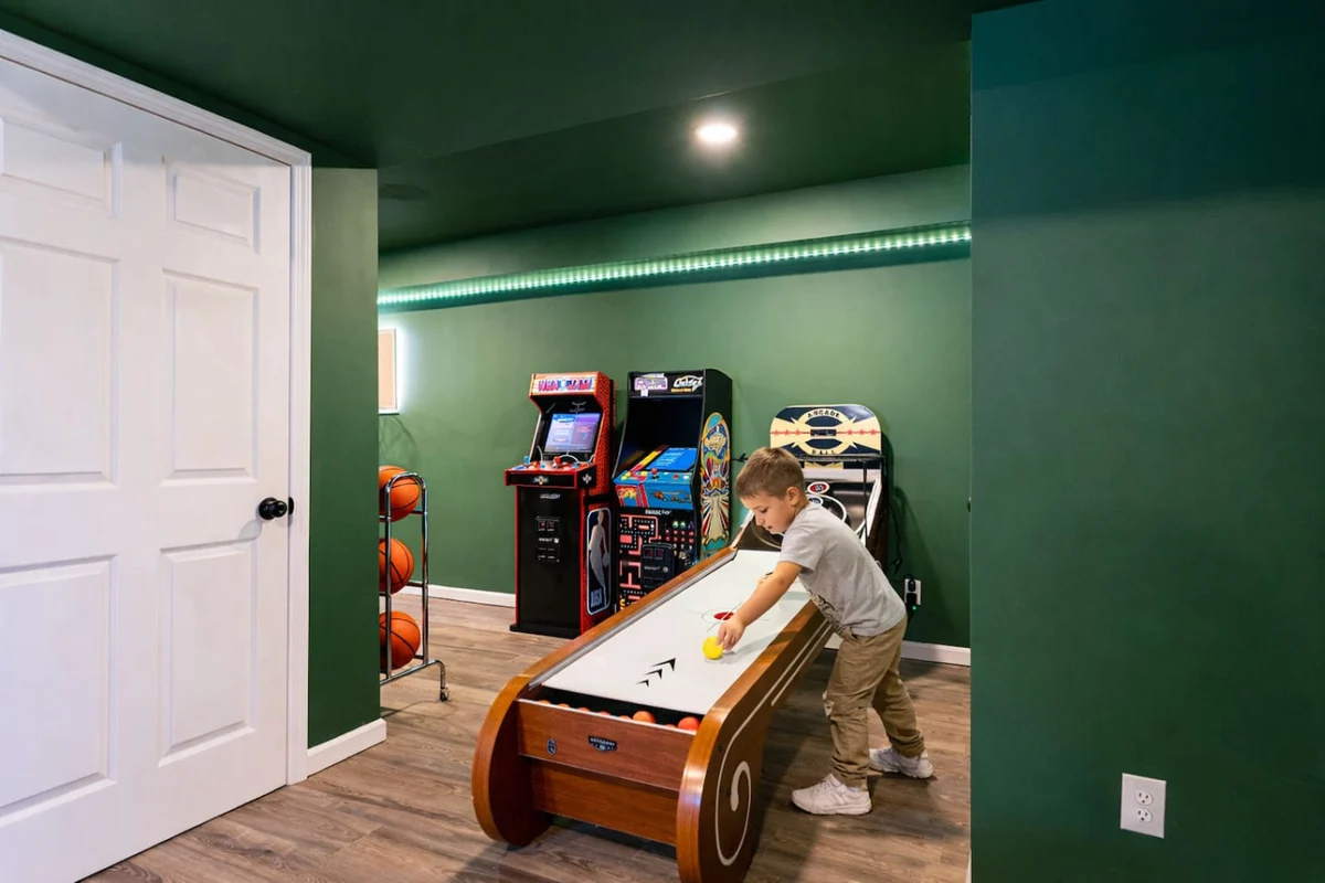 Luxury Hocking Hills Cabin| Views + Epic Game Room #65