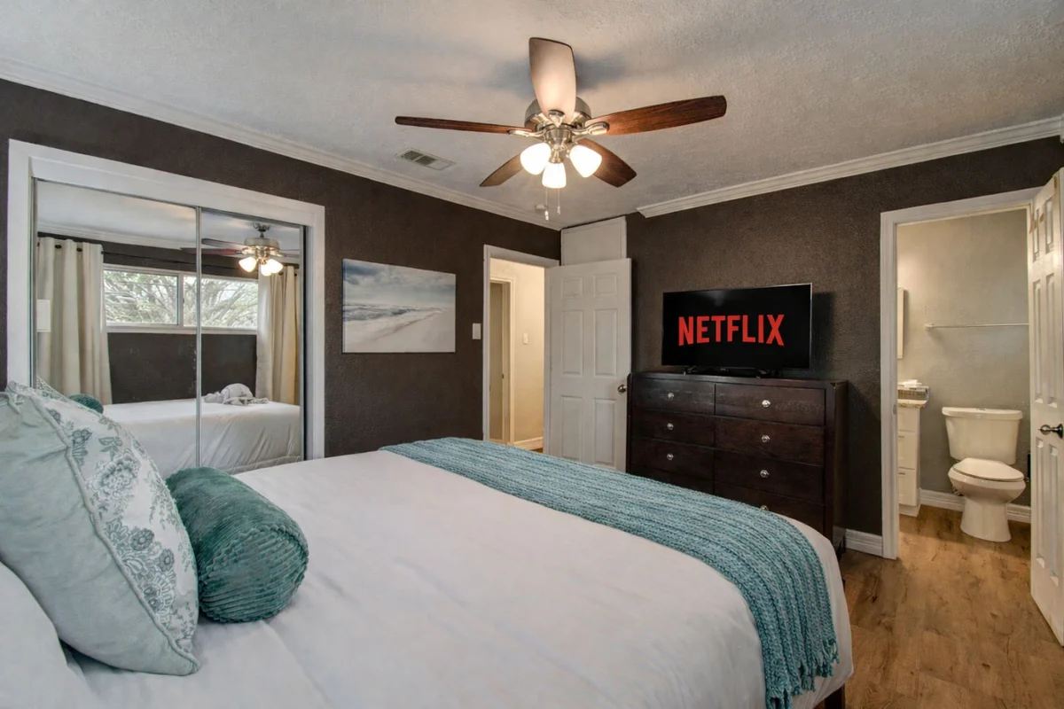 Sleeps 16+ | Game Room + 75” TV | Fire Pit + BBQ #14