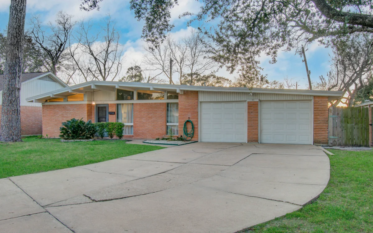 Sleeps 16+ | Game Room + 75” TV | Fire Pit + BBQ #49