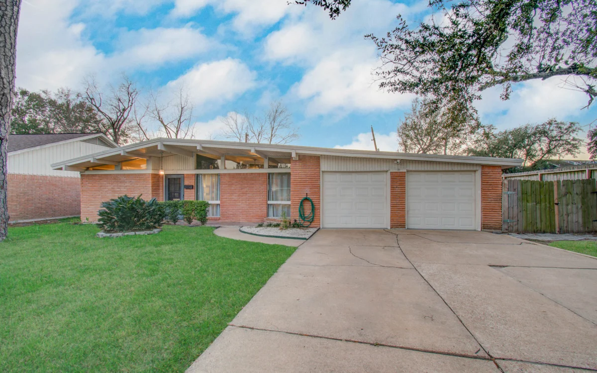 Sleeps 16+ | Game Room + 75” TV | Fire Pit + BBQ #51