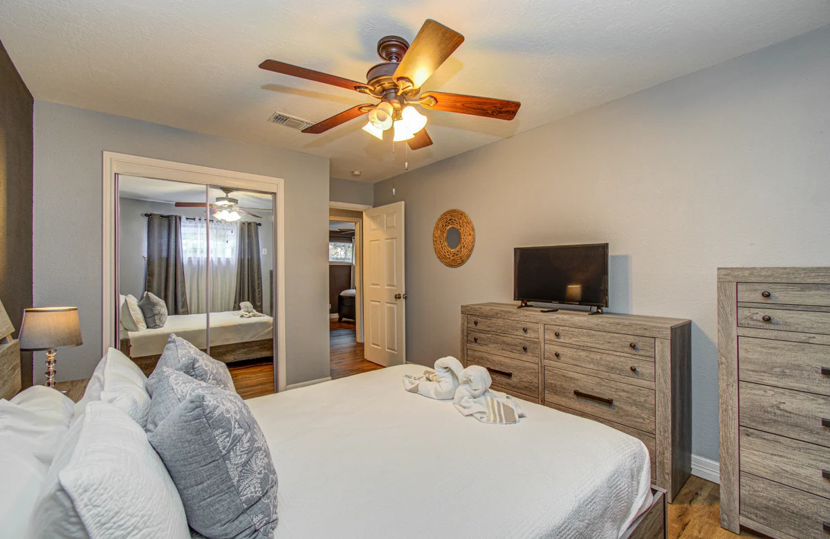 Sleeps 16+ | Game Room + 75” TV | Fire Pit + BBQ #28