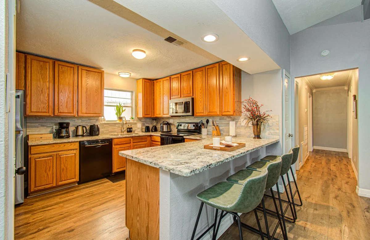 Sleeps 16+ | Game Room + 75” TV | Fire Pit + BBQ #54