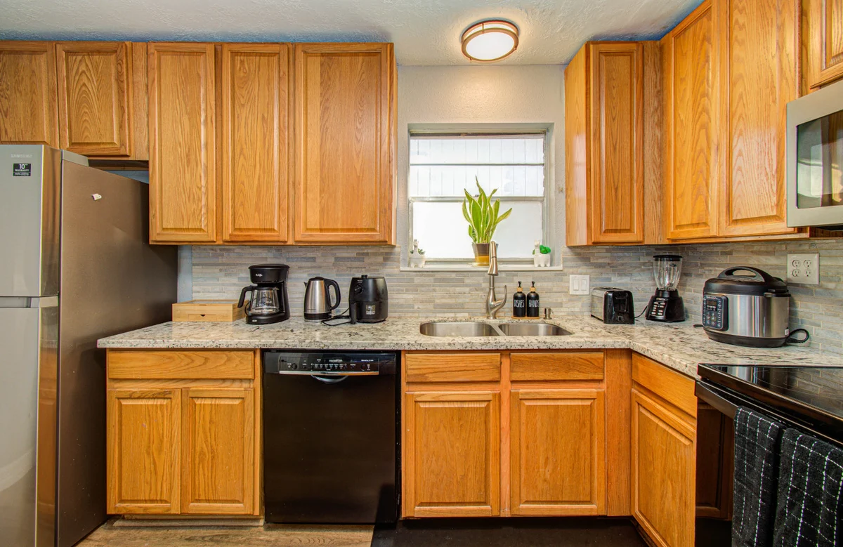 Sleeps 16+ | Game Room + 75” TV | Fire Pit + BBQ #52