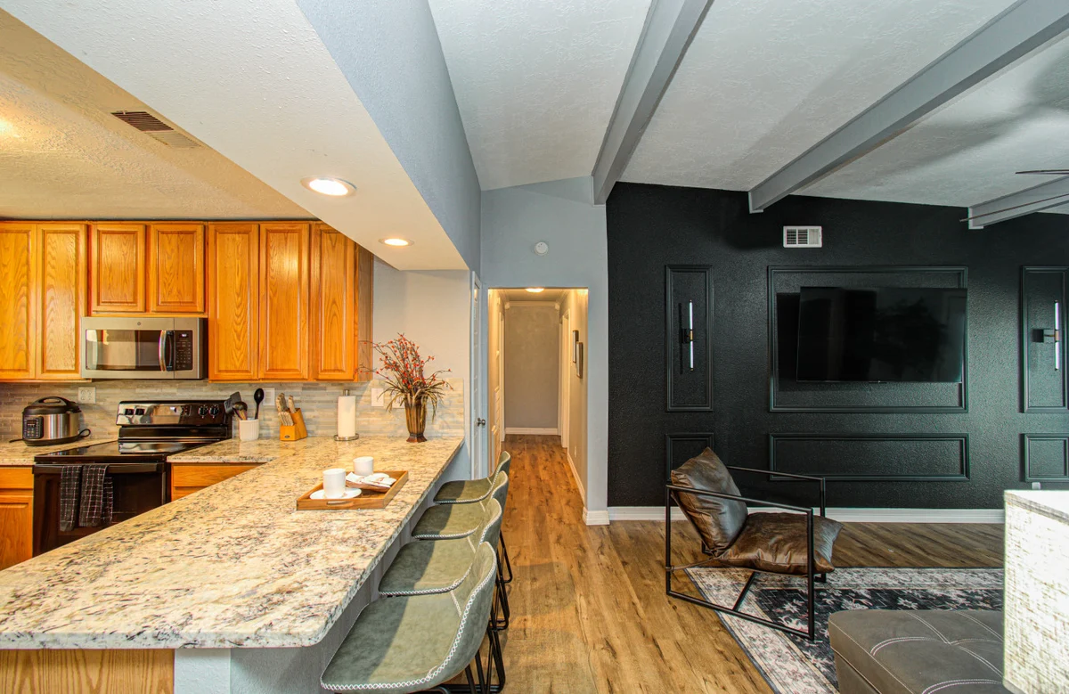 Sleeps 16+ | Game Room + 75” TV | Fire Pit + BBQ #41