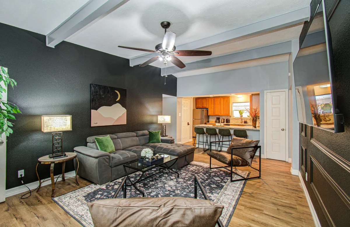 Sleeps 16+ | Game Room + 75” TV | Fire Pit + BBQ #36