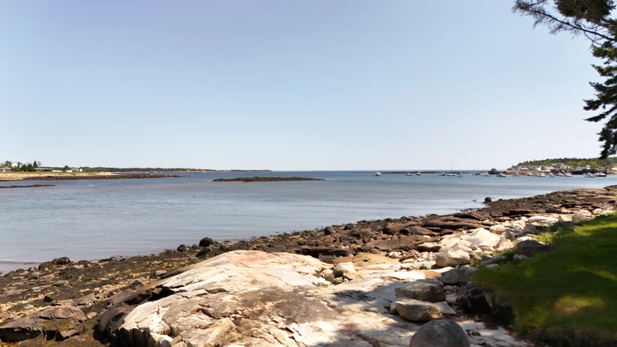 Diamond by the Sea #213