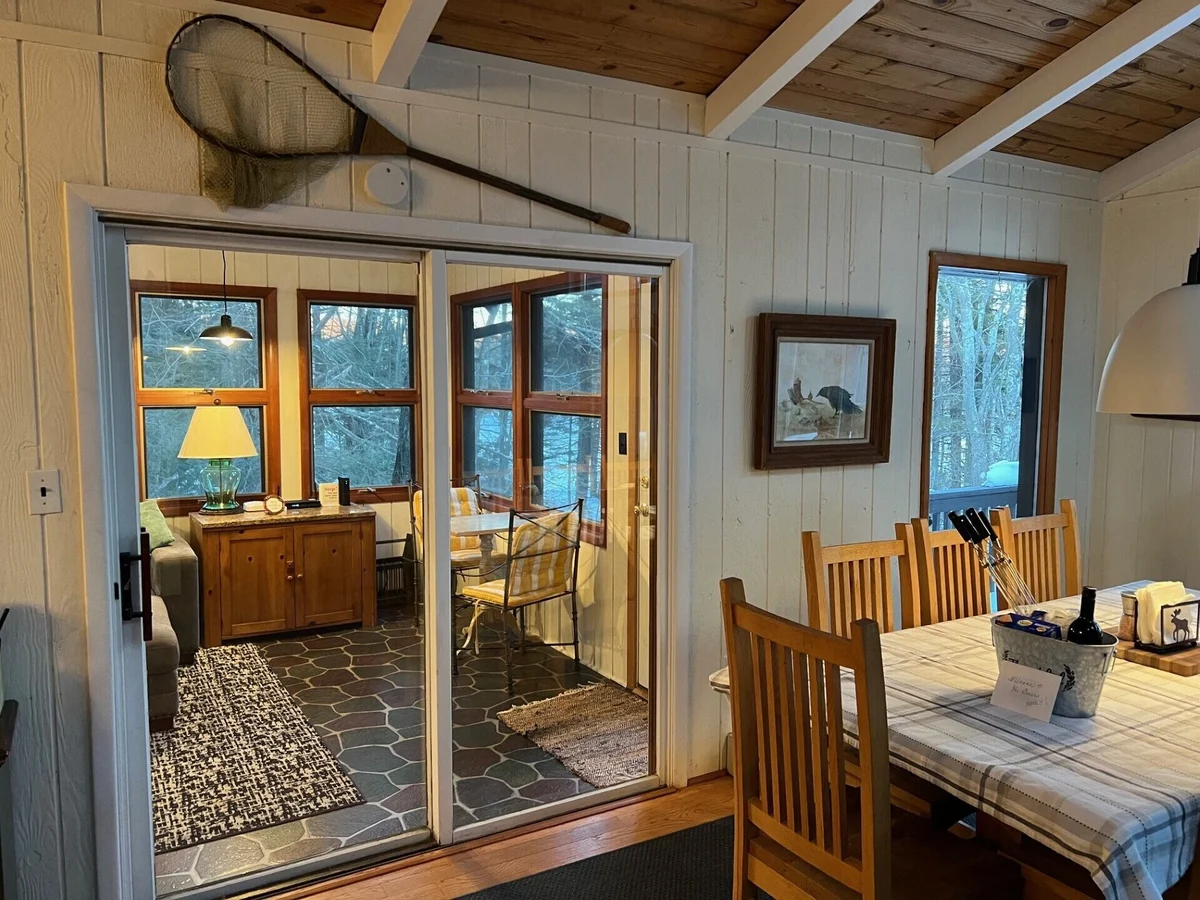 LAKESIDE ON LAKE NAOMI - boats, hot tub, beach, dock. Dogs OK #24
