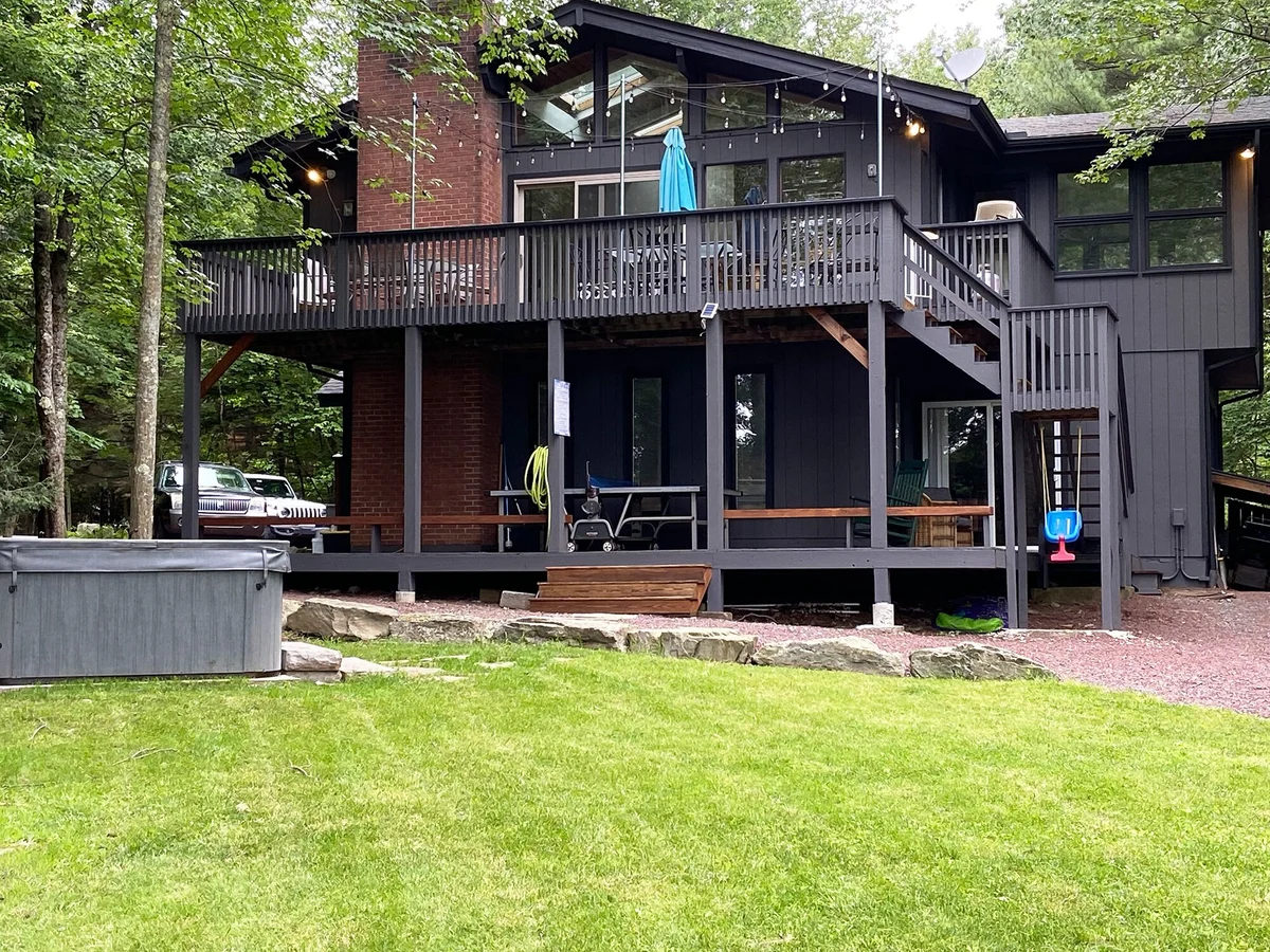 LAKESIDE ON LAKE NAOMI - boats, hot tub, beach, dock. Dogs OK #19