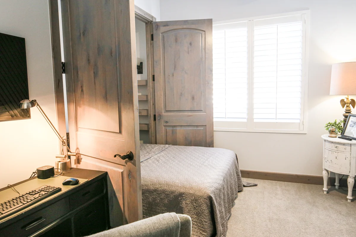 Bedroom 2 image 1