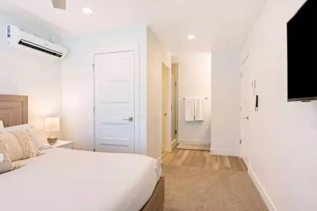 BEDROOM image 1