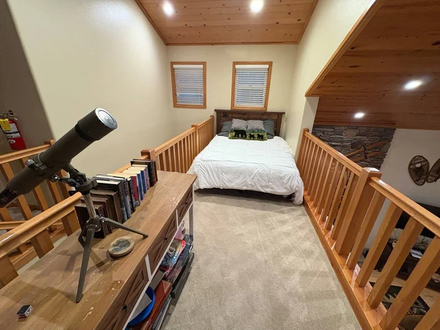 BEDROOM image 1