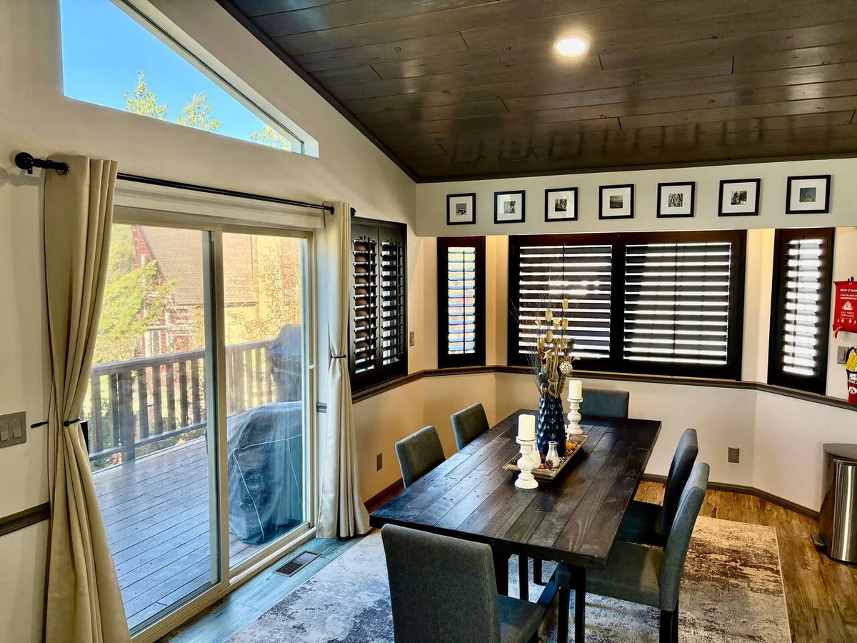 Mapleleaf Manor- Spa, close to Village/Lake #61