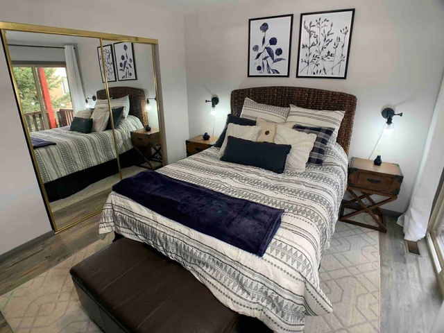 BEDROOM image 1