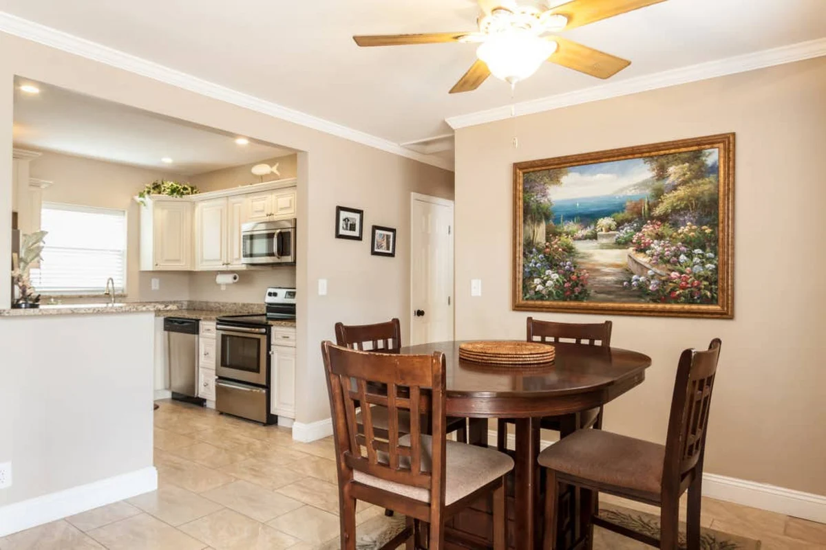 Home in Pompano Beach property photo 2