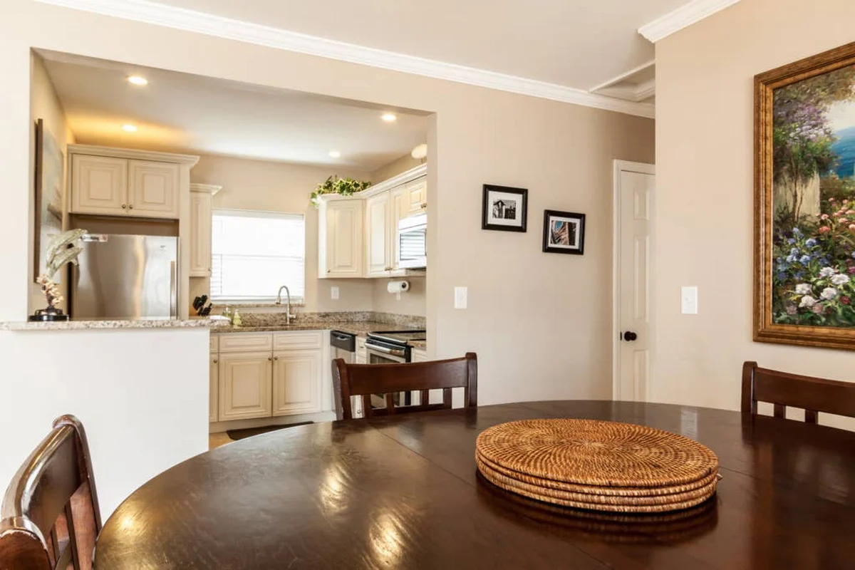 Home in Pompano Beach property photo 3
