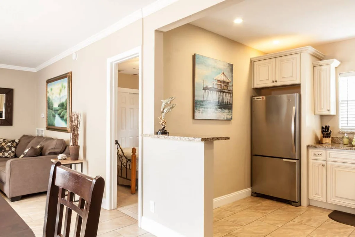 Home in Pompano Beach property photo 5