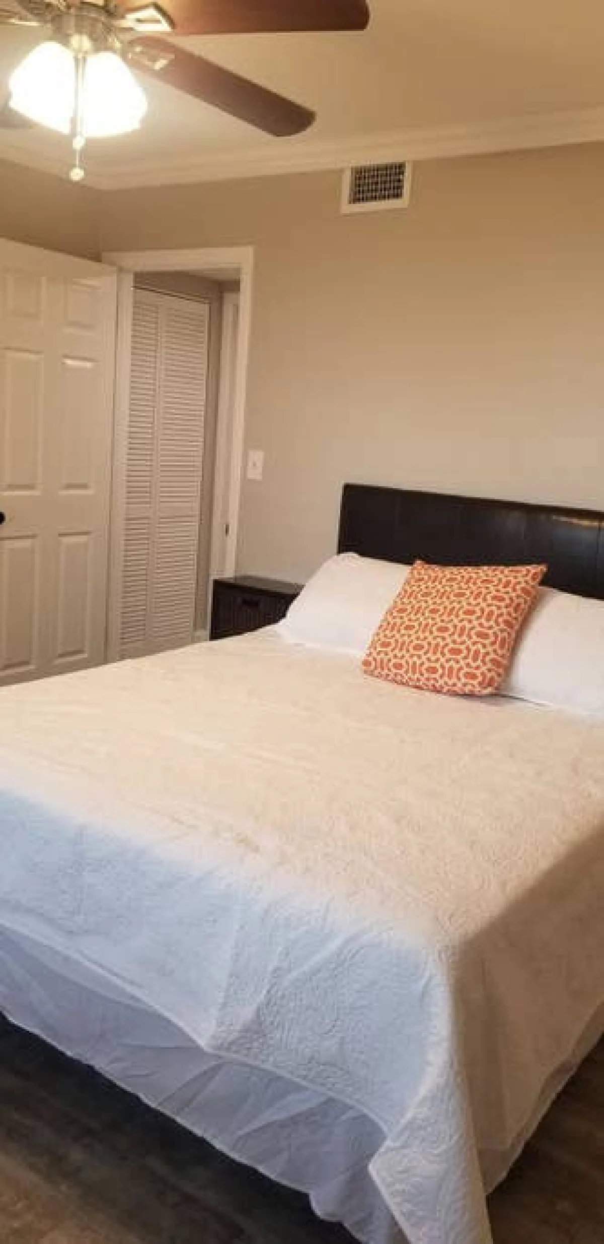 Bedroom 3 image 1