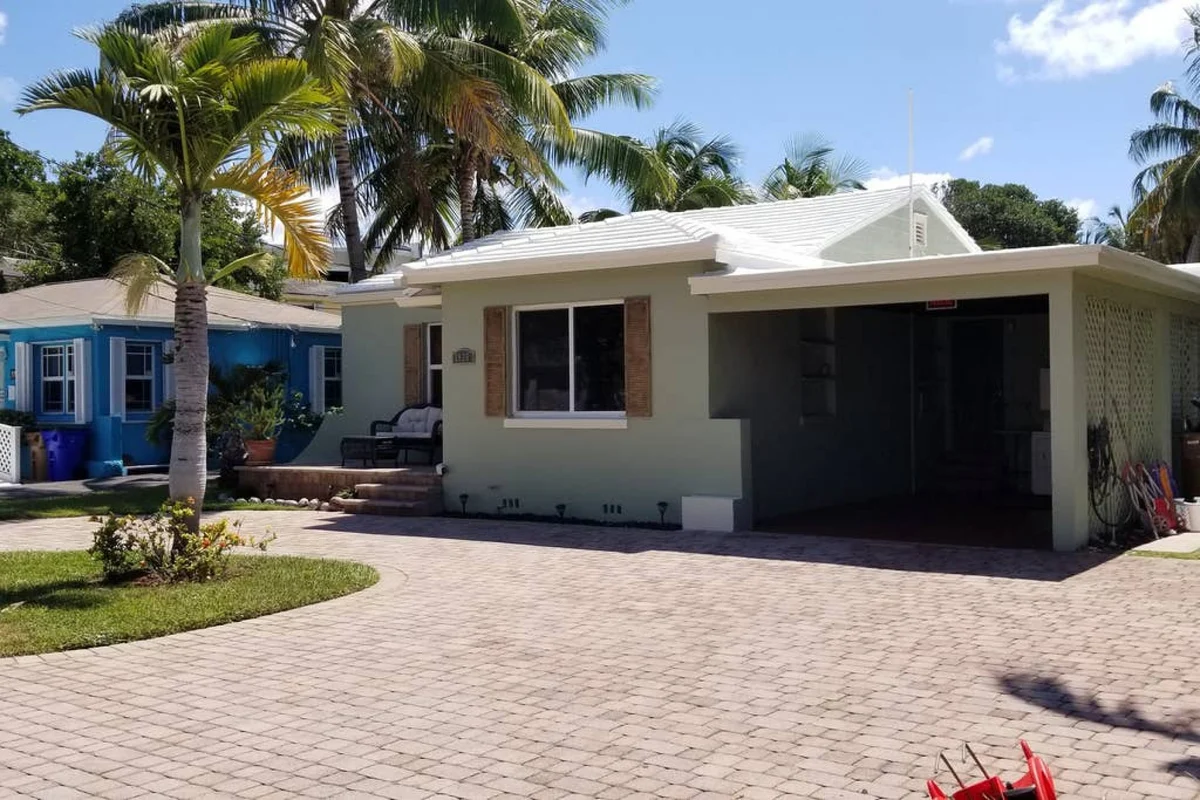 Home in Deerfield Beach property photo 4