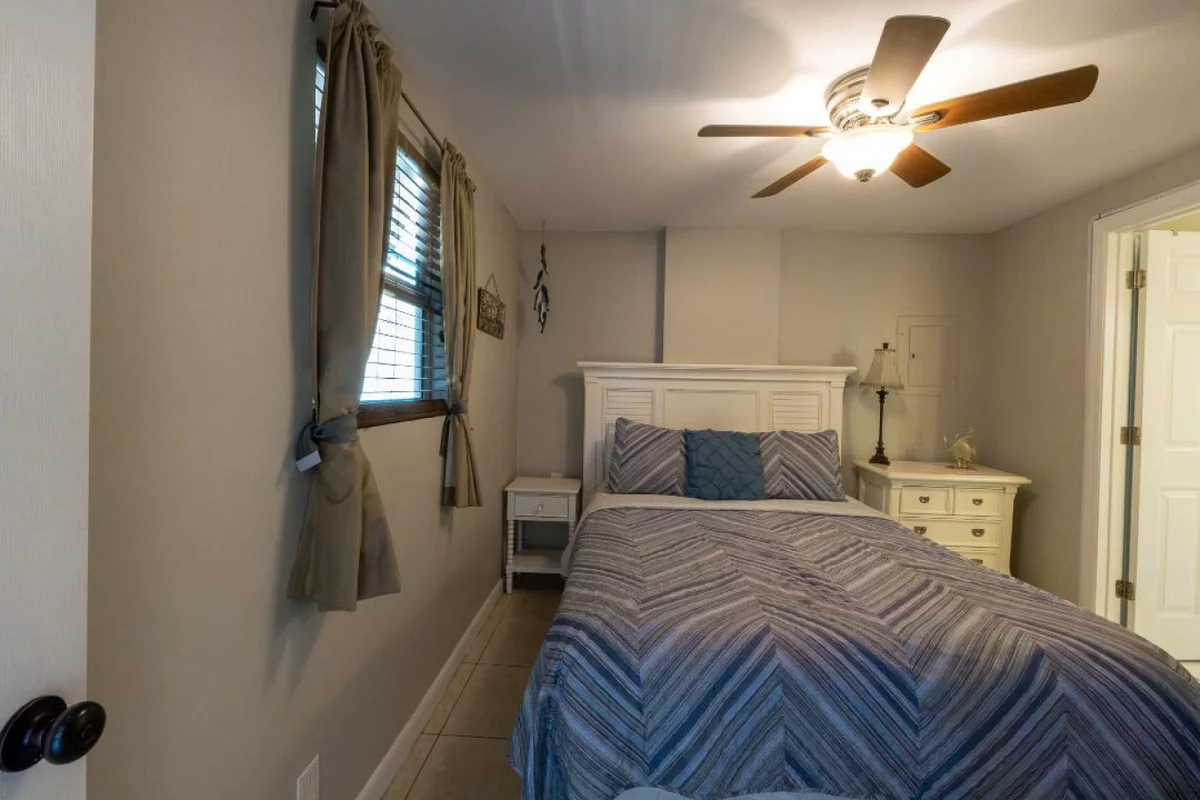 Home in Pompano Beach property photo 5