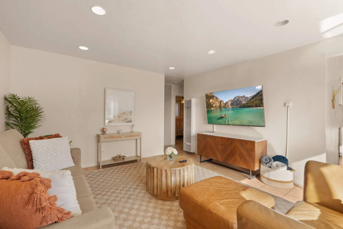 Light & Airy by Coastline Vacation Rentals #57