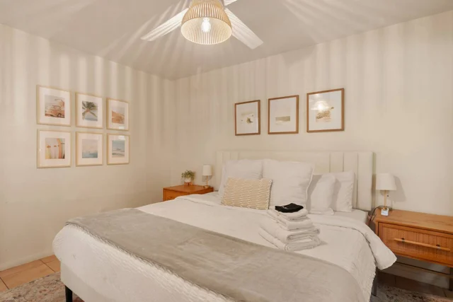 BEDROOM image 1