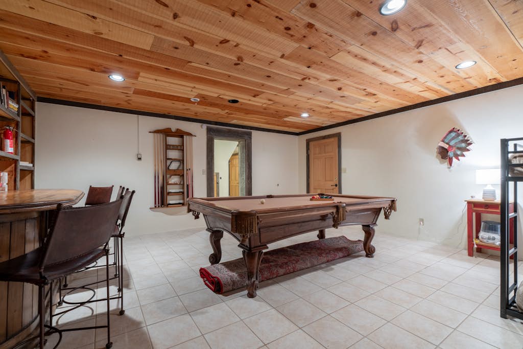 Old World Charm property photo 4