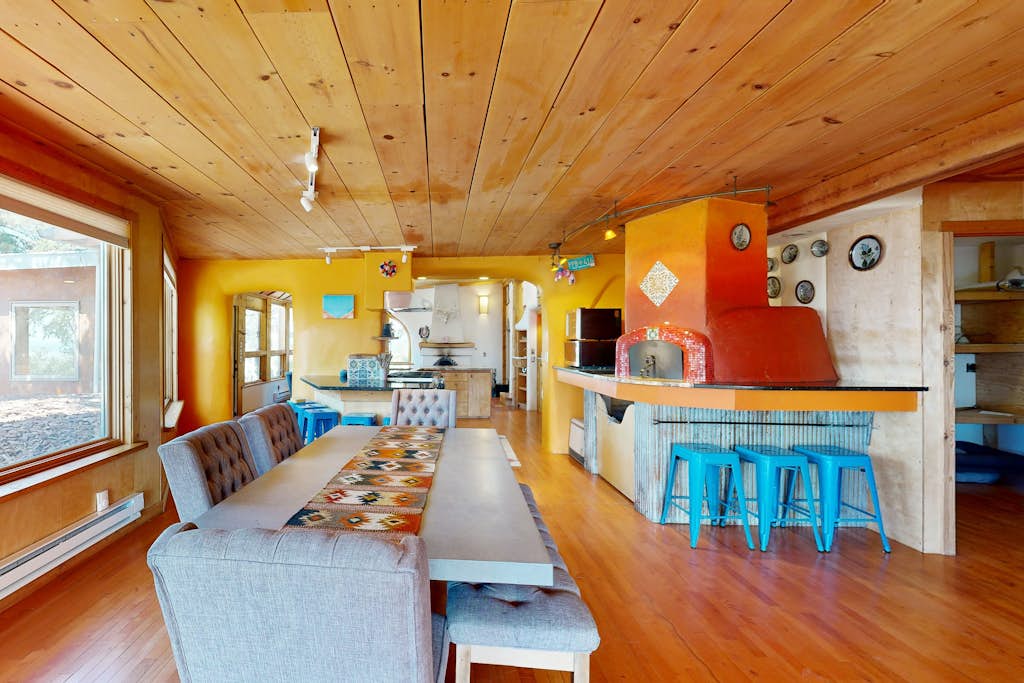Peace & Pizza property photo 3