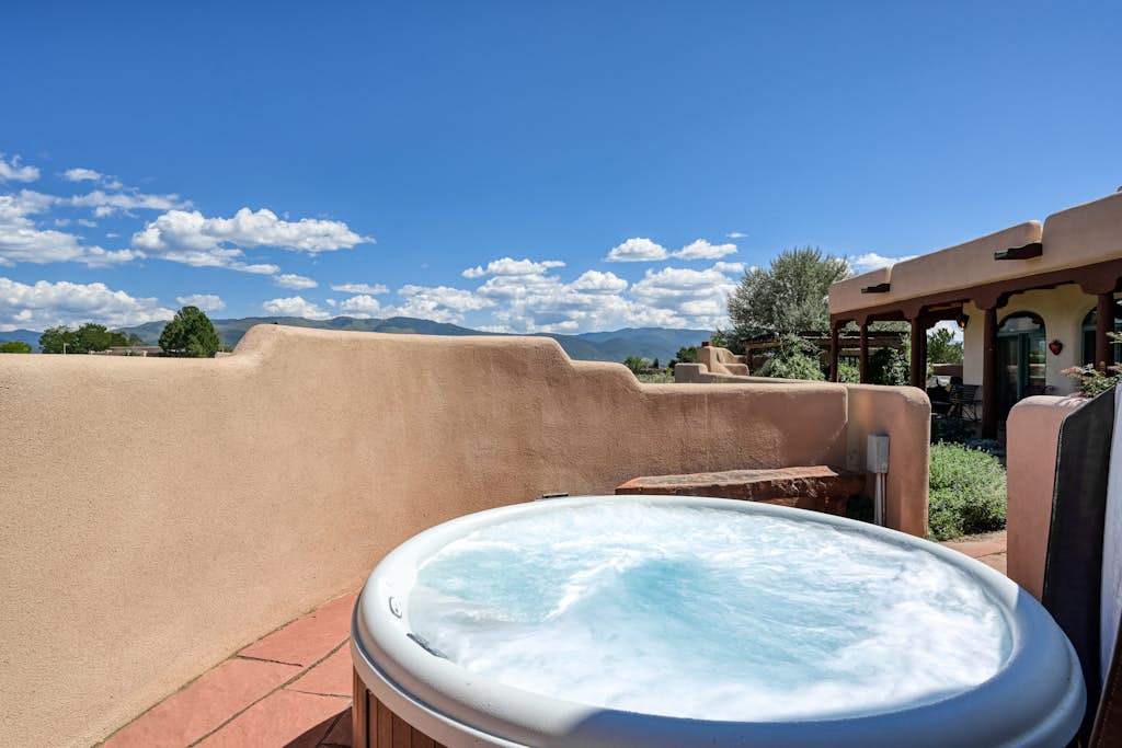 Taos Mountain House property photo 2