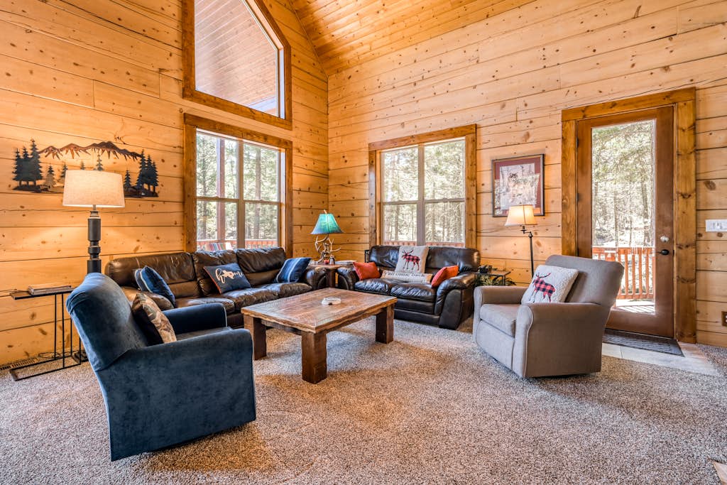 Tranquility Lodge property photo 3