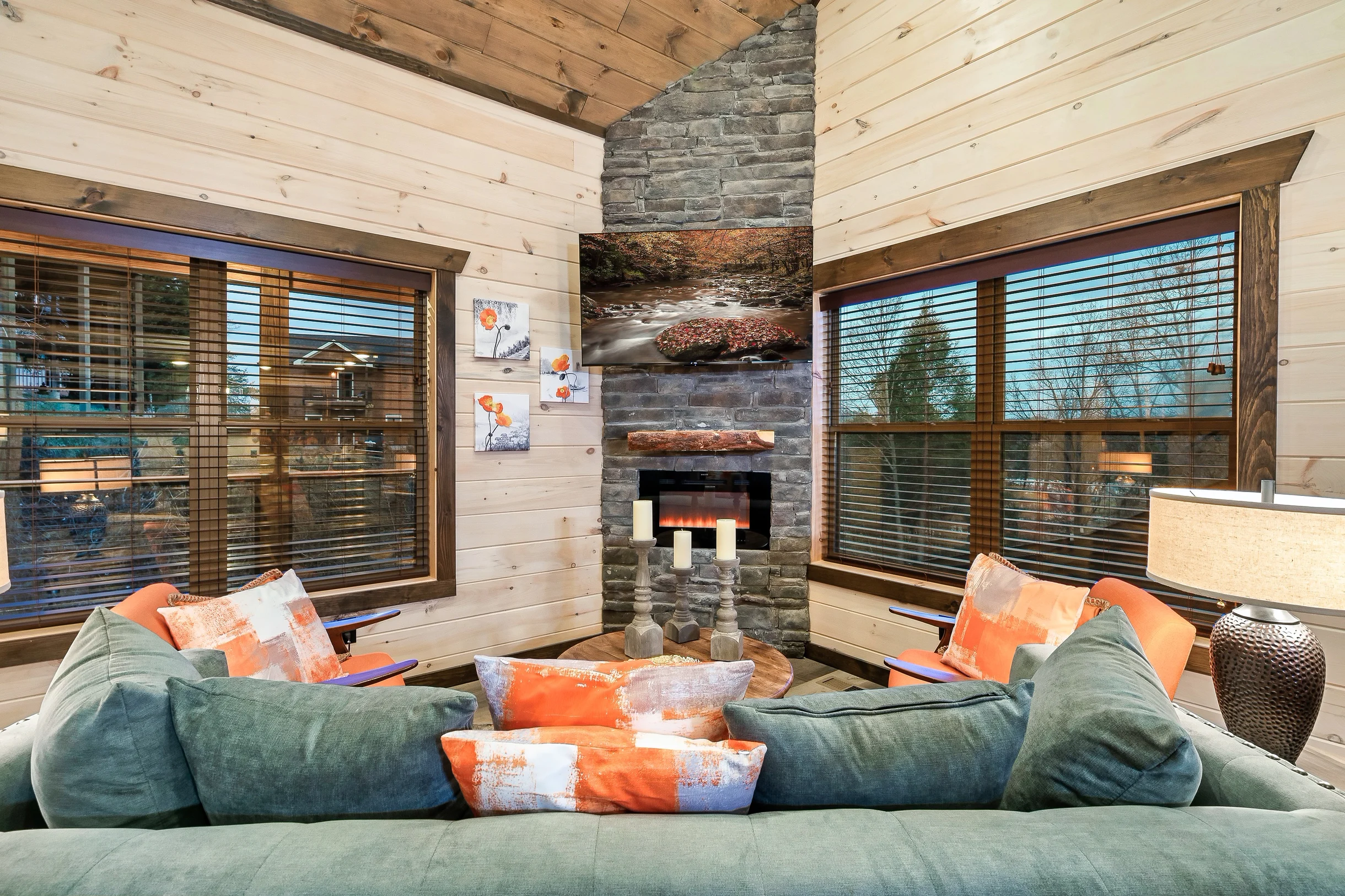 Rustic Ridge Cabin - 320 Silver Stone Way #1