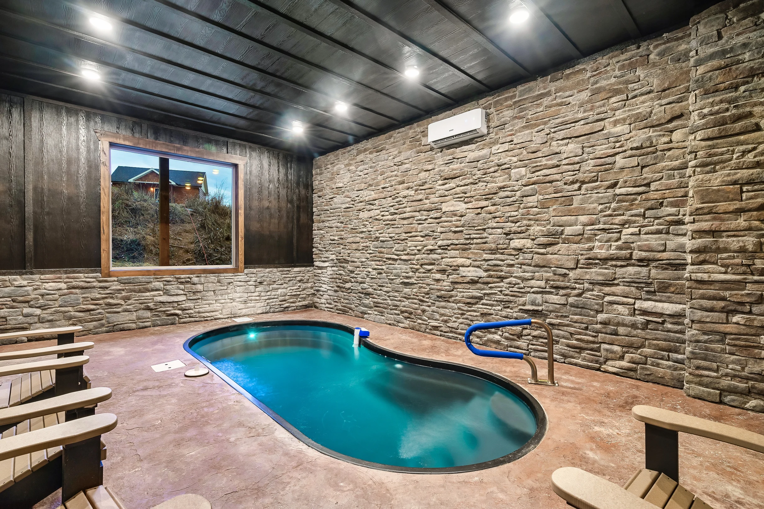 Rustic Ridge Cabin - 320 Silver Stone Way #19