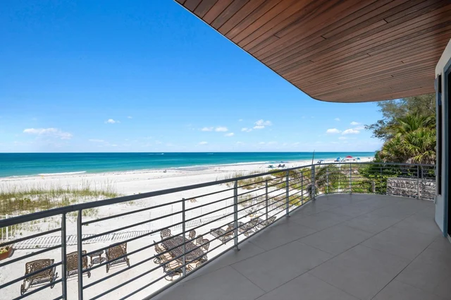 Anna Maria Wave #104