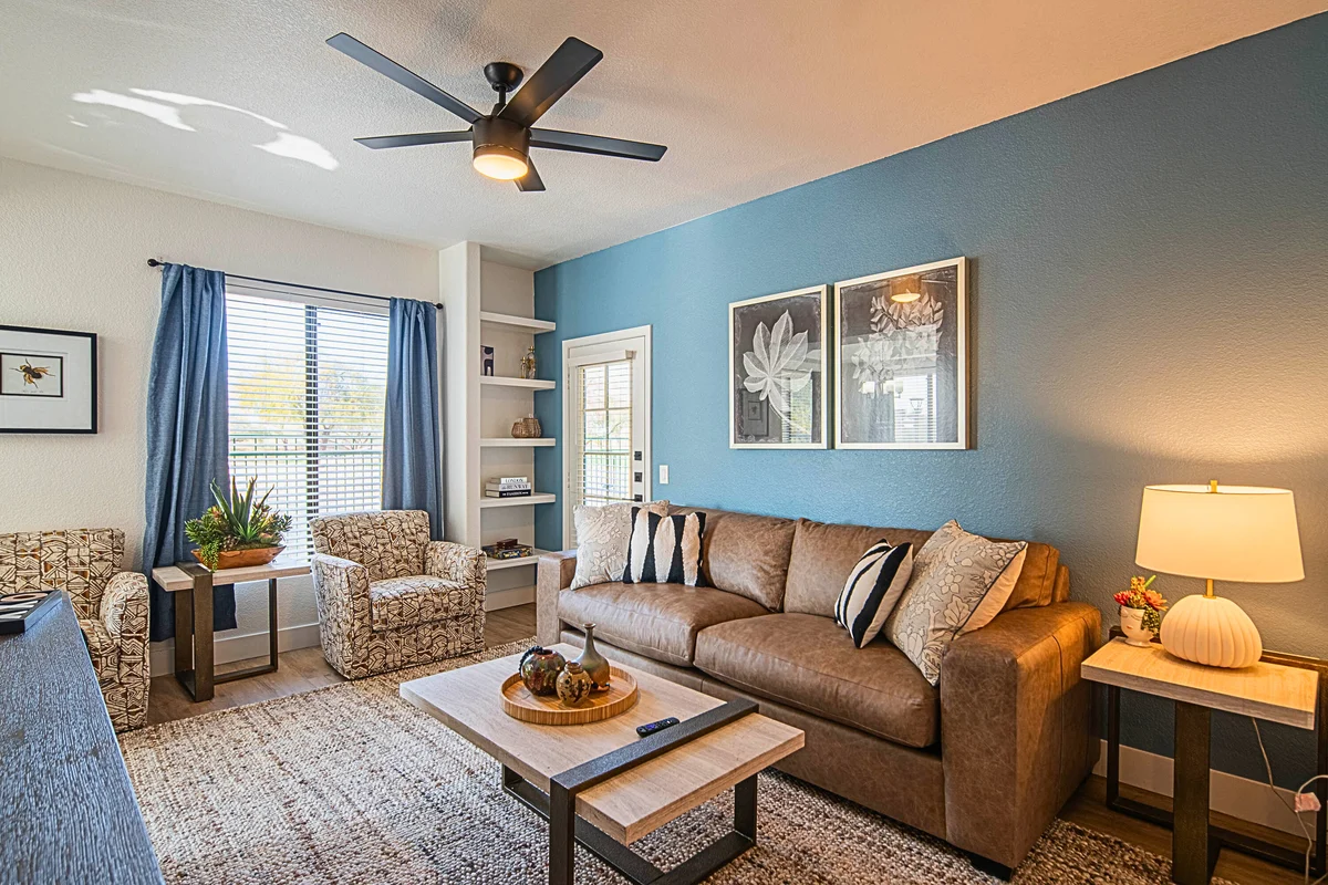 Condo in Scottsdale property photo 3
