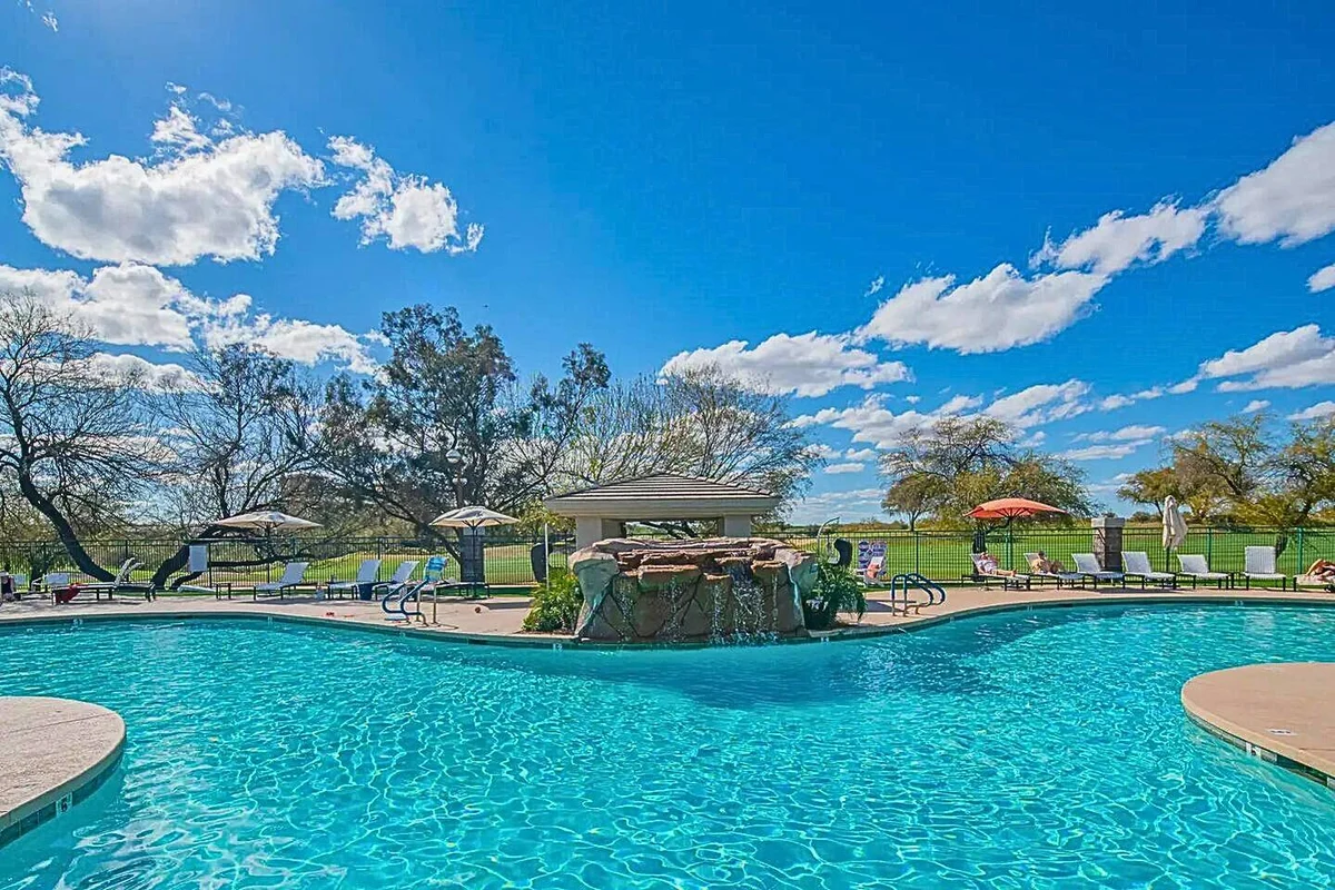 Condo in Scottsdale property photo 4
