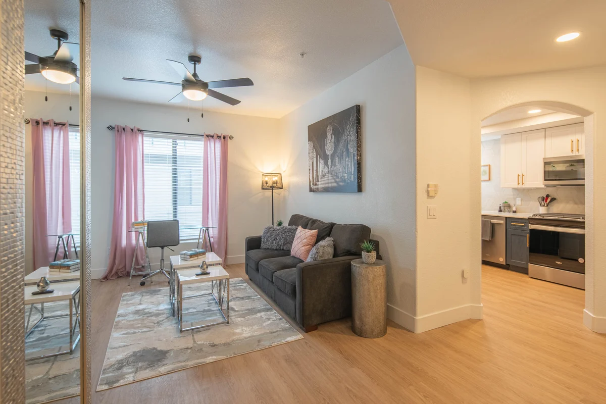 Condo in Scottsdale property photo 2