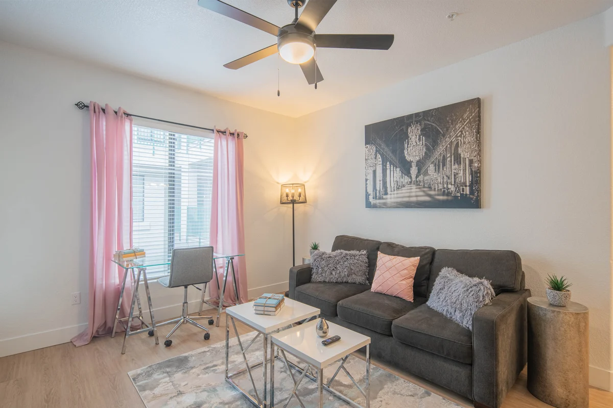 Condo in Scottsdale property photo 4