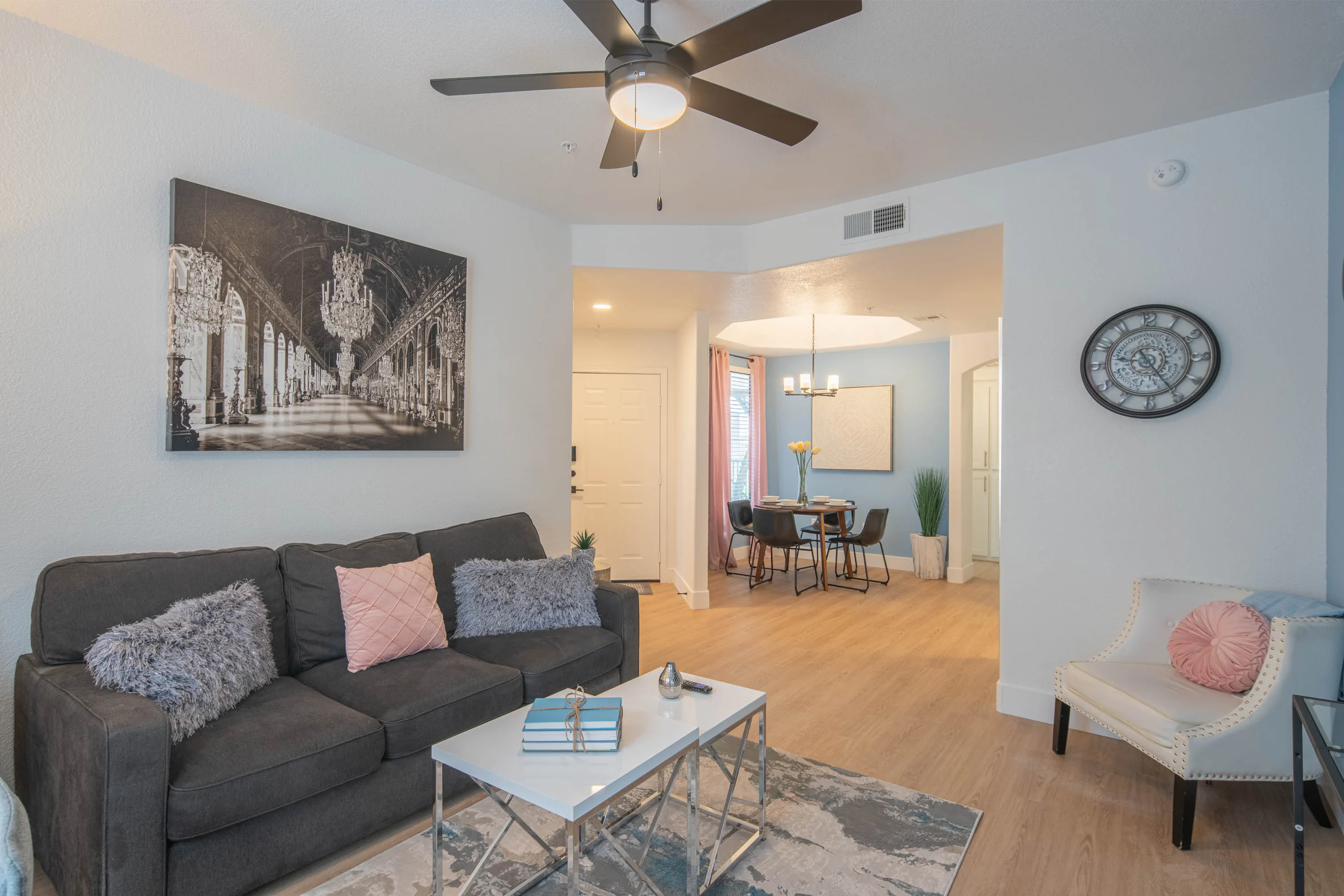 Condo in Scottsdale property photo 3