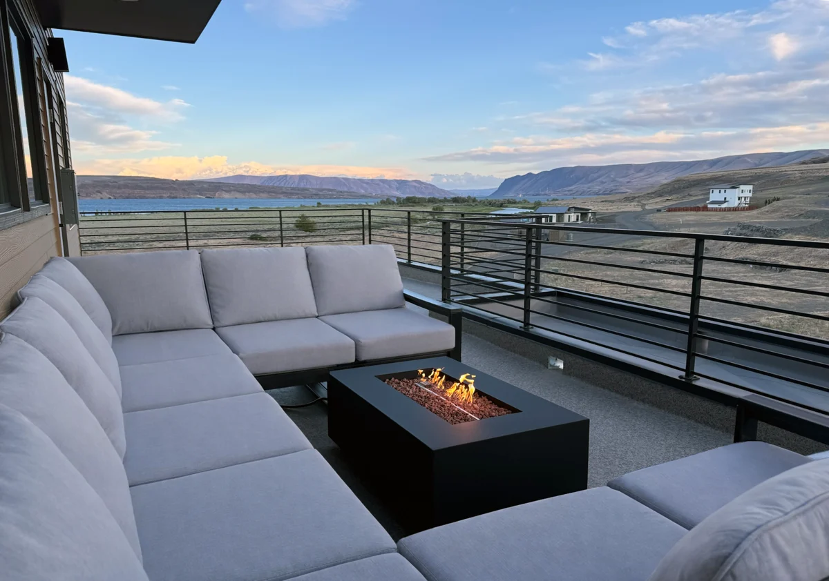 Home in Vantage property photo 2
