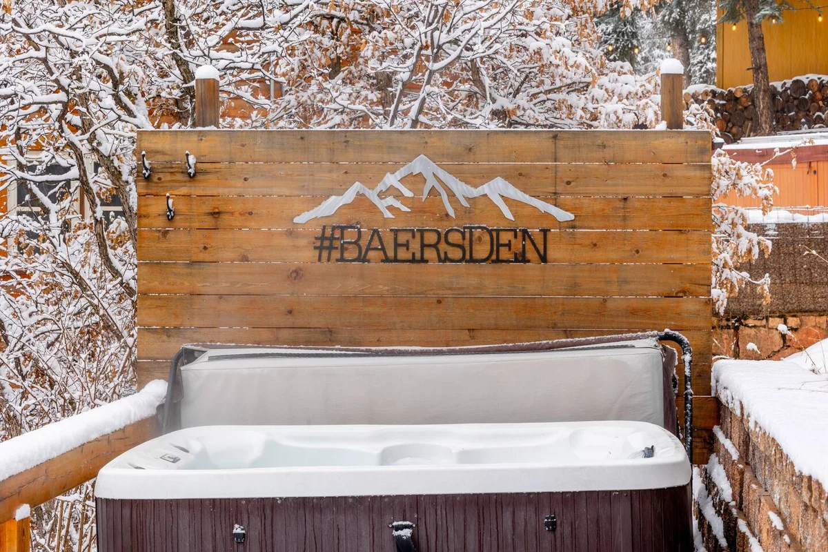 Luxury Mountain Cabin with Views, Hot Tub, Fire Pit, by Forest & Peak Retreats #118