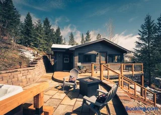Luxury Mountain Cabin with Views, Hot Tub, Fire Pit, by Forest & Peak Retreats #108