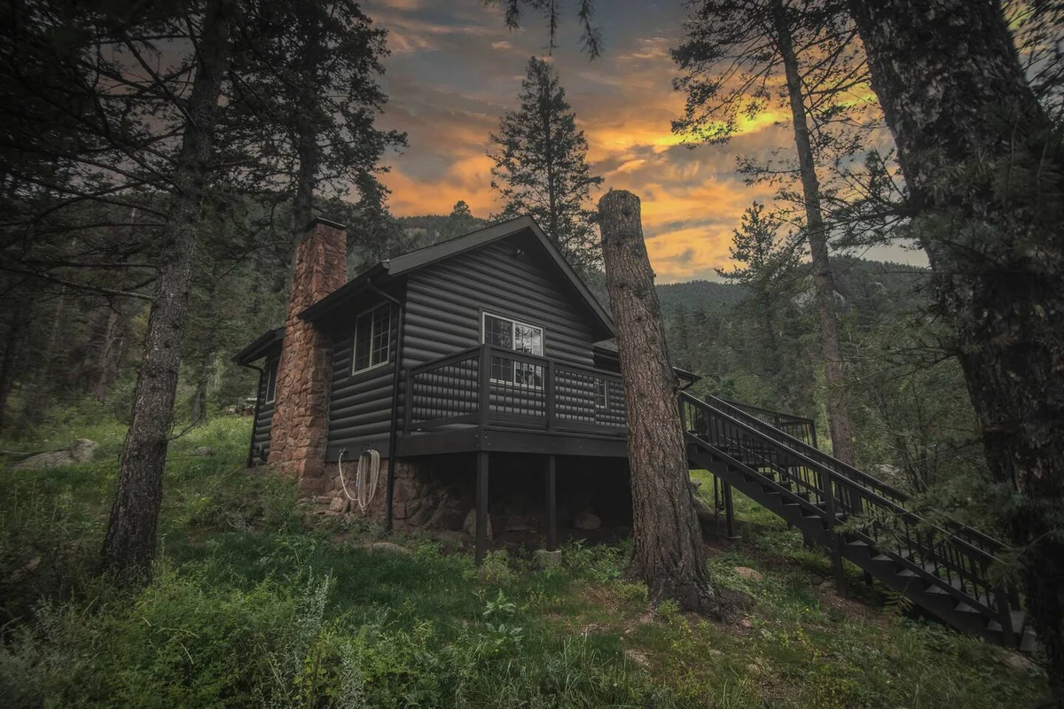 Secluded Mountain Cabin: Hot Tub & Large Deck #100
